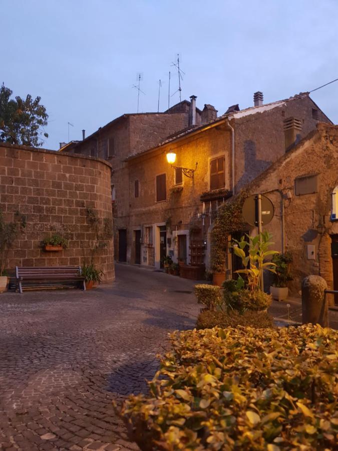 La Casa Dei Libri Villa Sutri Bagian luar foto