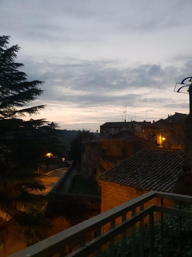 La Casa Dei Libri Villa Sutri Bagian luar foto