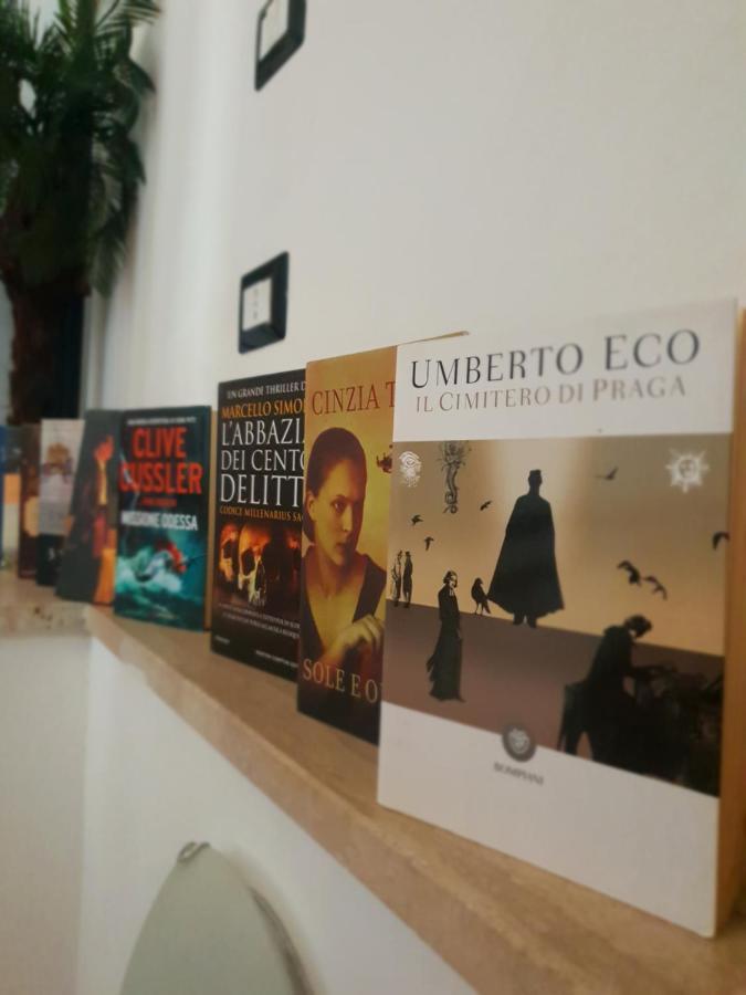 La Casa Dei Libri Villa Sutri Bagian luar foto