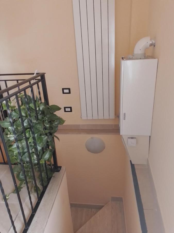 La Casa Dei Libri Villa Sutri Bagian luar foto