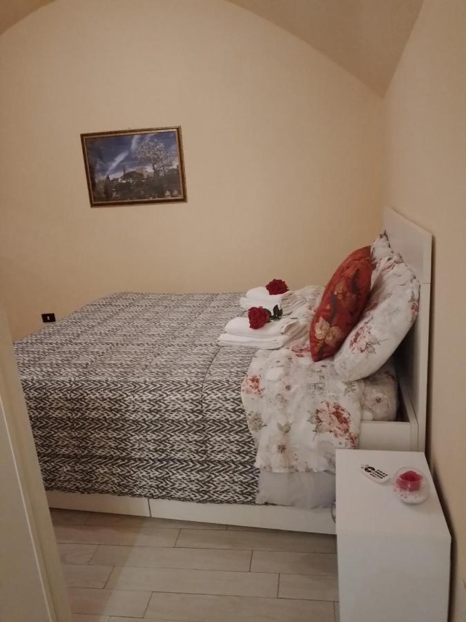 La Casa Dei Libri Villa Sutri Bagian luar foto